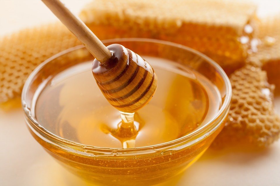 Mật ong hữu cơ là chất cấp ẩm cho da hiệu quả