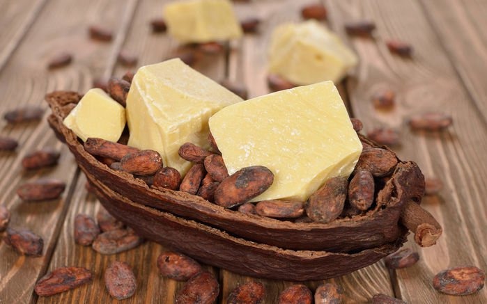Bơ cacao là chất cấp ẩm cho tự nhiên và lành tính