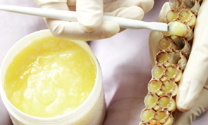 Sữa ong chúa có tác dụng nuôi dưỡng da khỏe từ bên trong và chống lão hóa hữu hiệu